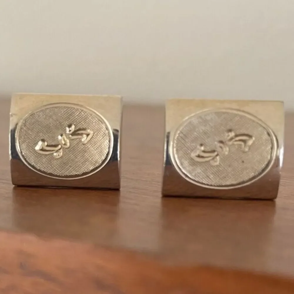 Vintage Gold Tone Etched‎ Curved Square Cufflink Set Rough And Smooth Surface